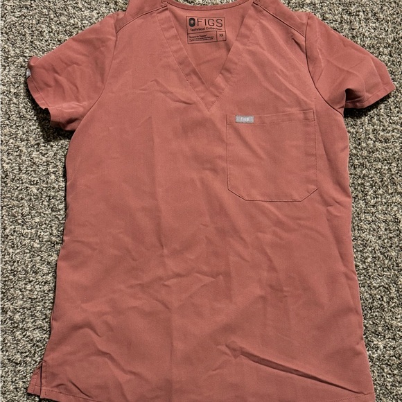 Figs scrub top - Picture 1 of 3